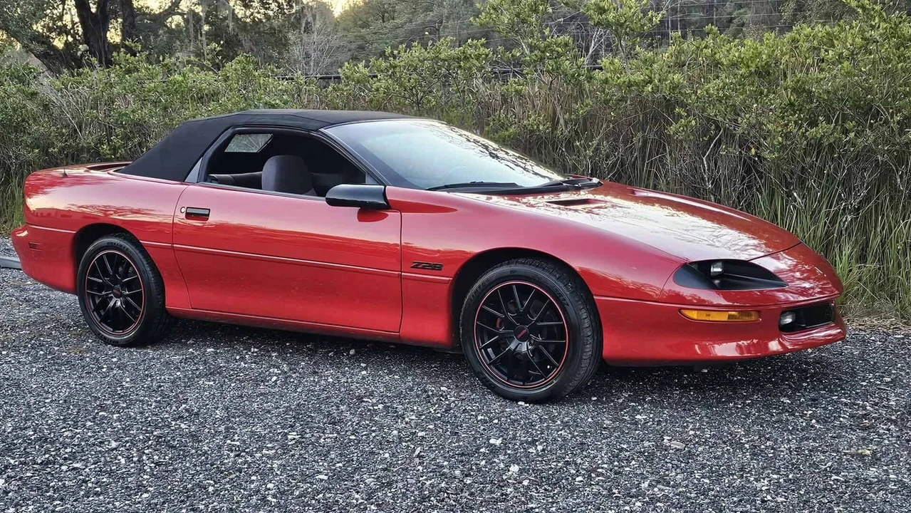 1994 Chevrolet Camaro Z28 4th Gen - Image 17 of 21