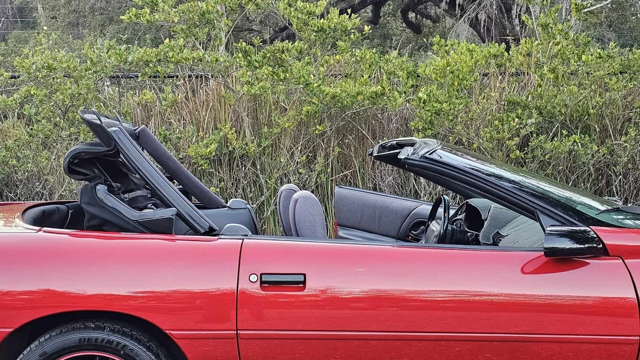 1994 Chevrolet Camaro Z28 4th Gen - Image 14 of 21