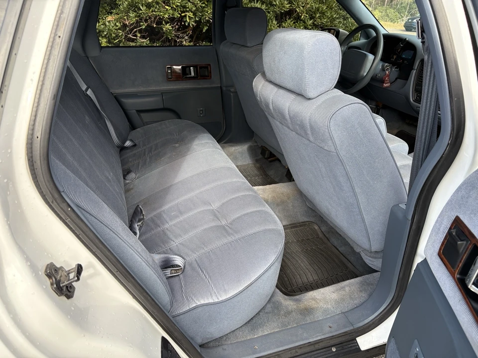 1994 Chevrolet Caprice - Image 14 of 21