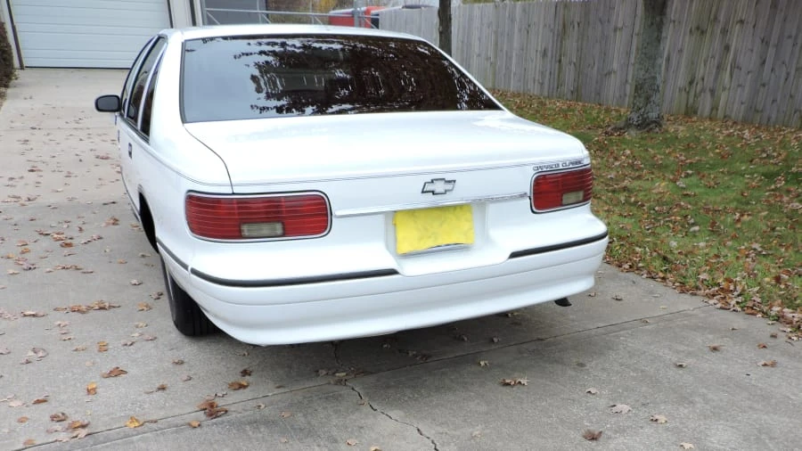 1994 Chevrolet Caprice - Image 17 of 17