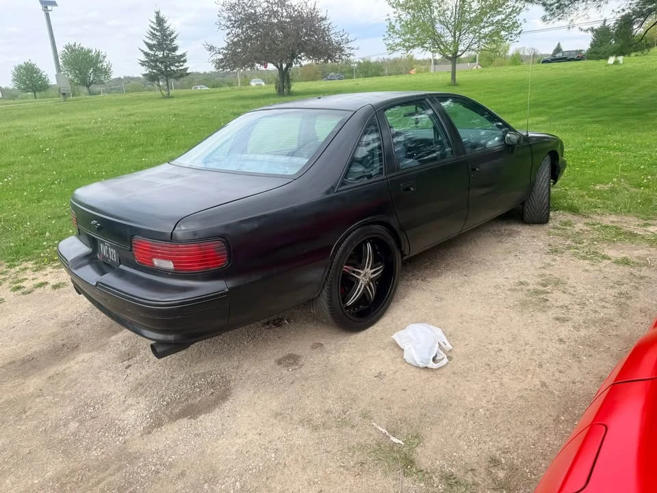 1994 Chevrolet Caprice - Image 2 of 3
