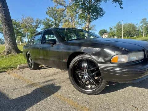 1994 Chevrolet Caprice Classic Sedan 4D