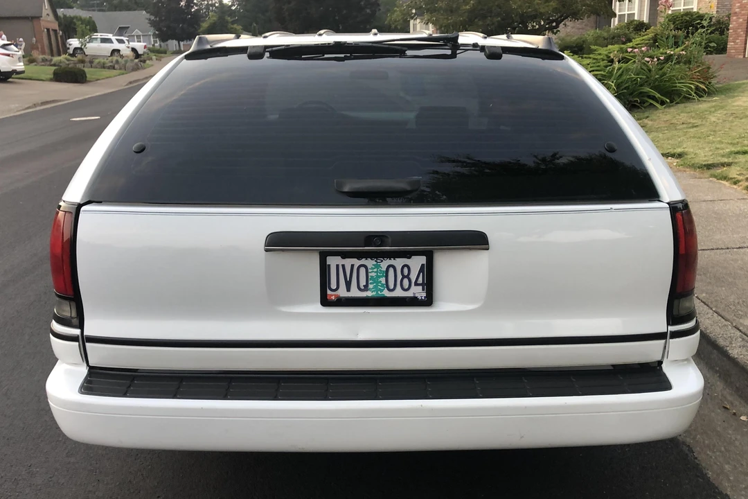 1994 Chevrolet Caprice - Image 5 of 31