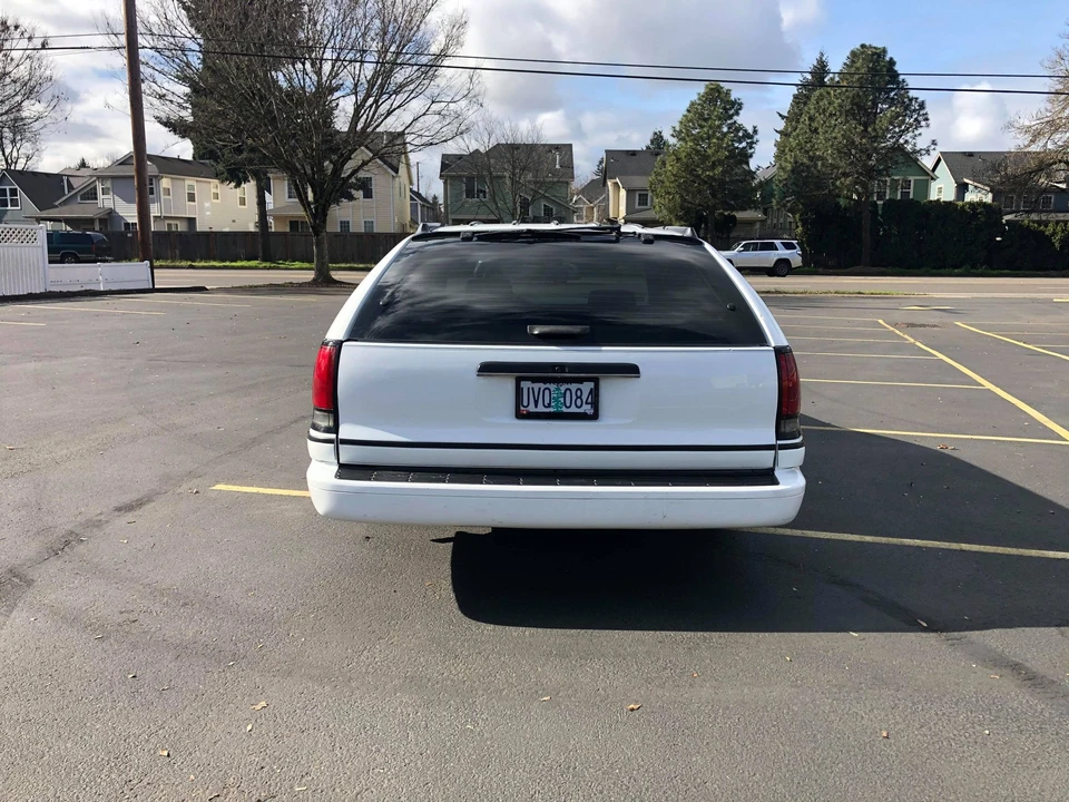 1994 Chevrolet Caprice - Image 13 of 31