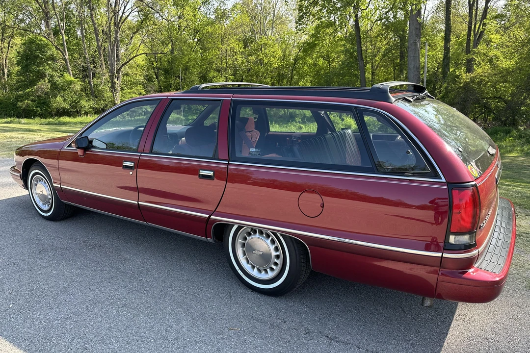1994 Chevrolet Caprice - Image 4 of 31