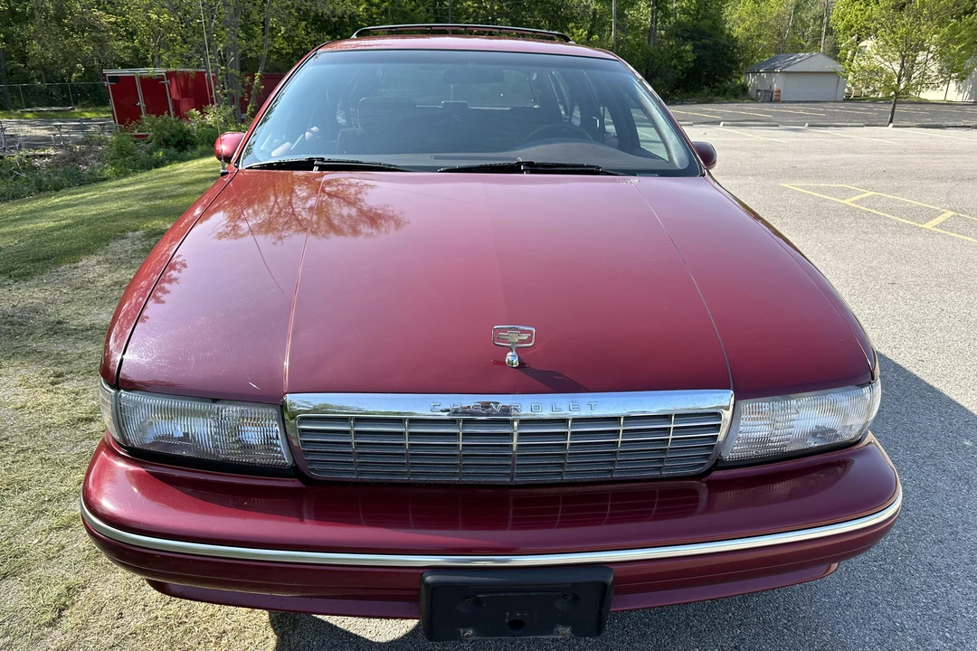 1994 Chevrolet Caprice - Image 2 of 31