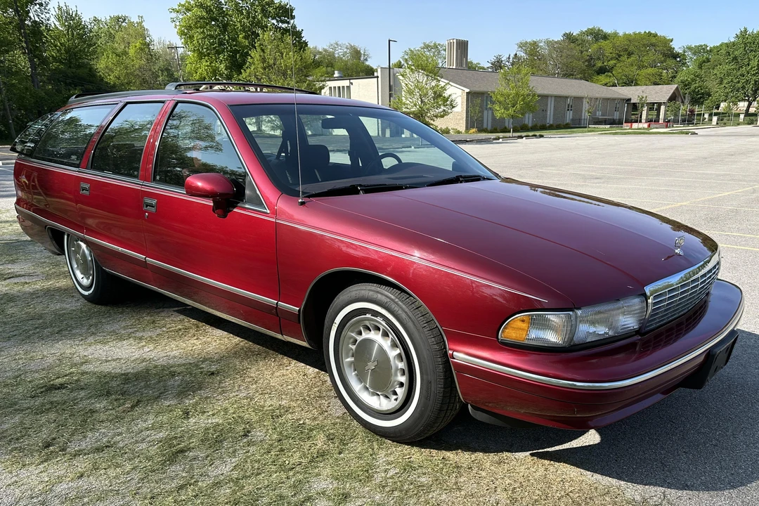 1994 Chevrolet Caprice - Image 3 of 31