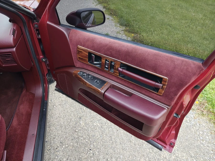 1994 Chevrolet Caprice - Image 16 of 19