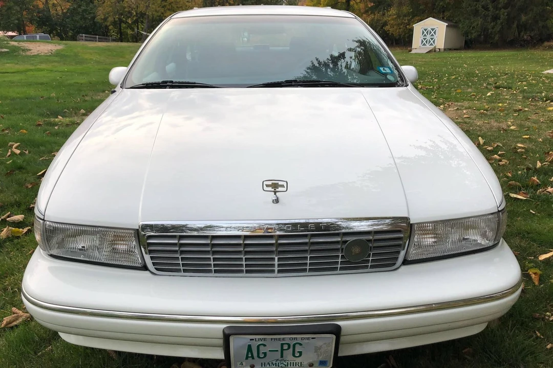 1994 Chevrolet Caprice - Image 3 of 22