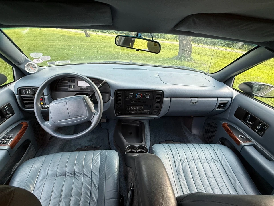 1994 Chevrolet Caprice - Image 8 of 26