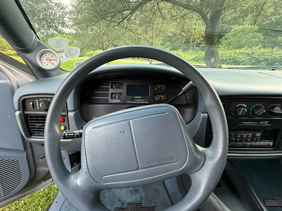 1994 Chevrolet Caprice - Image 11 of 26