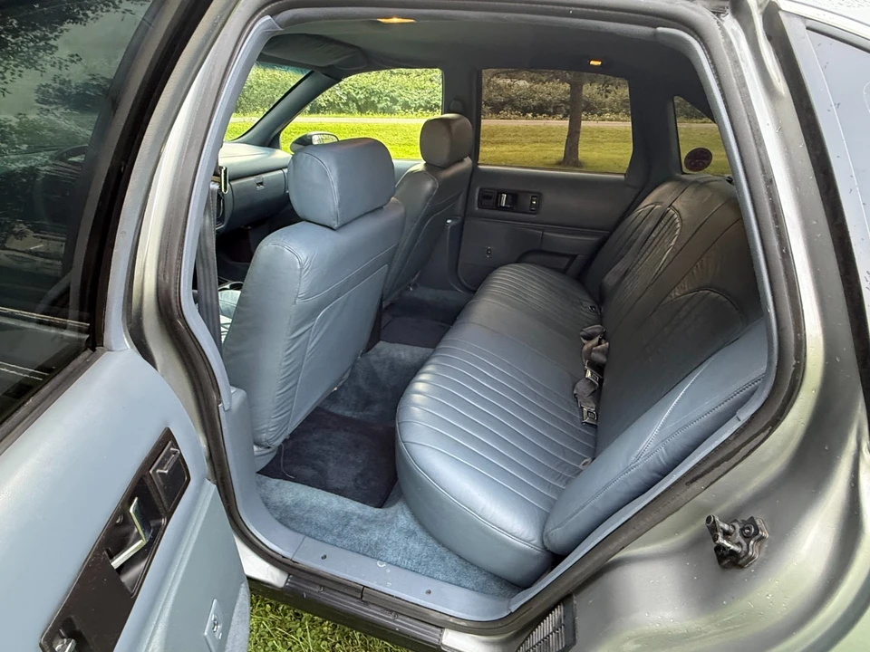 1994 Chevrolet Caprice - Image 15 of 26
