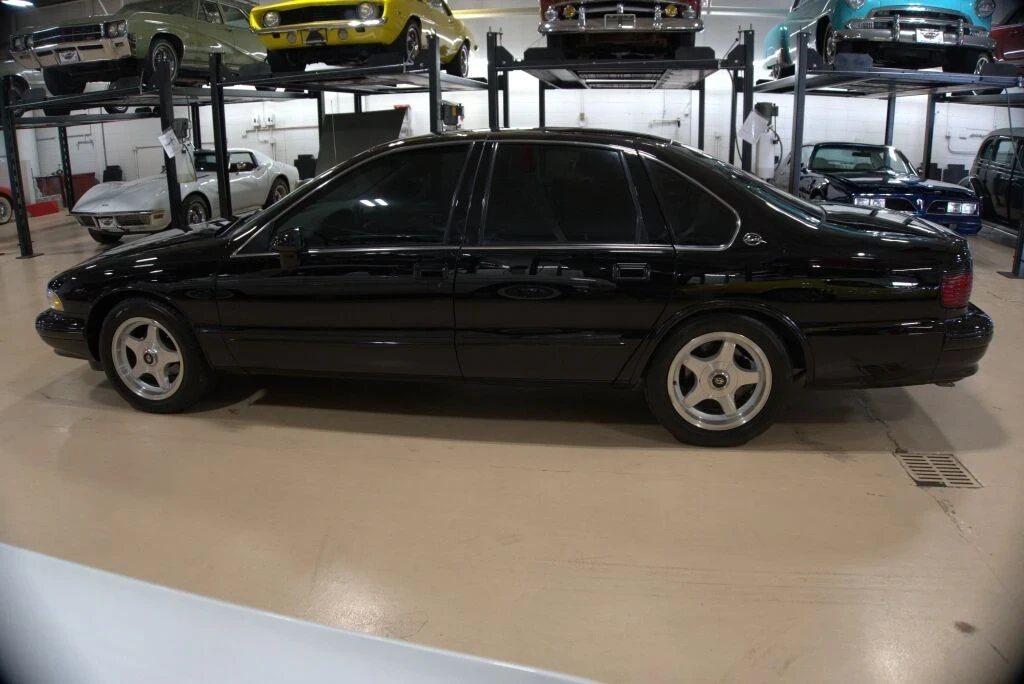 1994 Chevrolet Caprice - Image 2 of 12