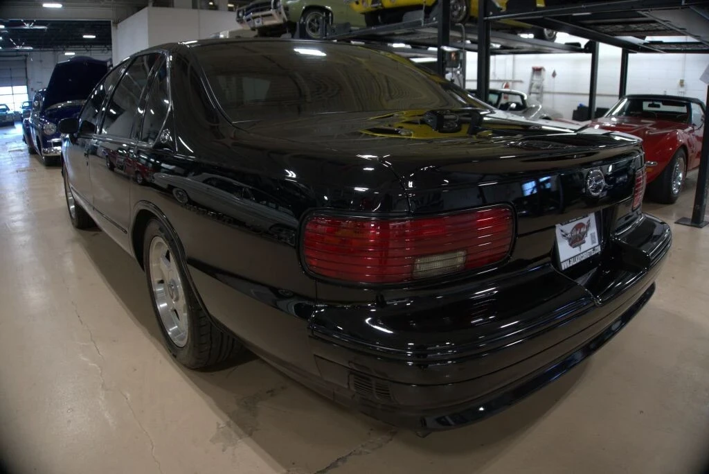 1994 Chevrolet Caprice - Image 3 of 12