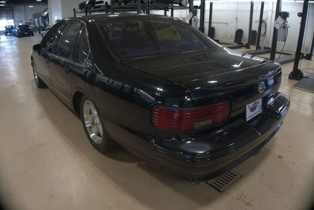 1994 Chevrolet Caprice - Image 3 of 21