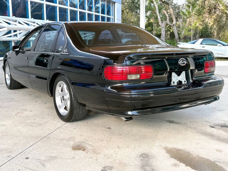 1994 Chevrolet Caprice - Image 8 of 31