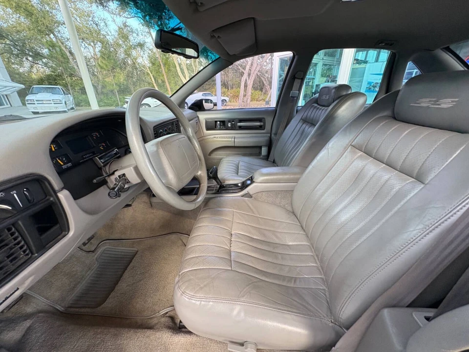 1994 Chevrolet Caprice - Image 23 of 31