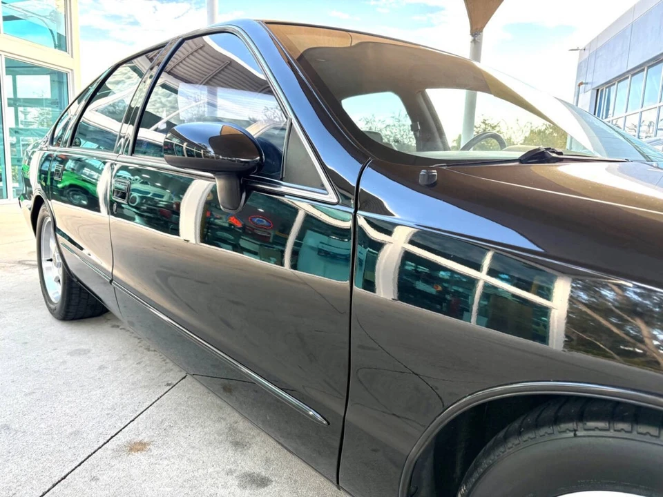 1994 Chevrolet Caprice - Image 16 of 31