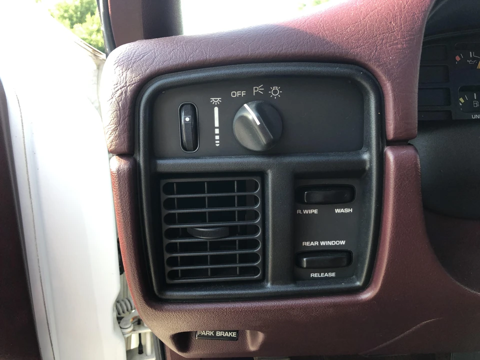 1994 Chevrolet Caprice - Image 30 of 31