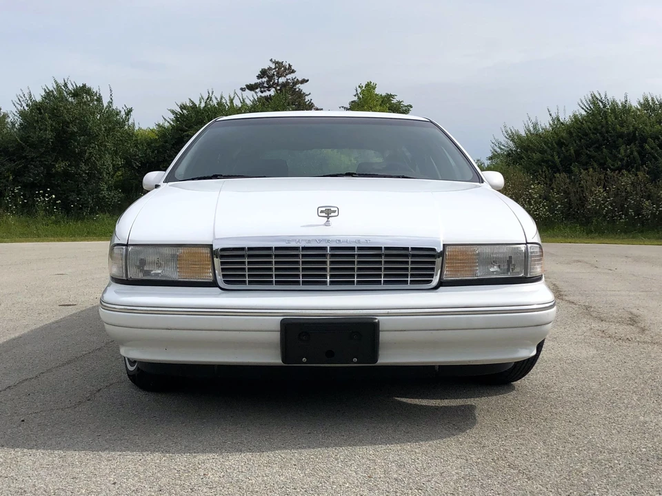 1994 Chevrolet Caprice - Image 3 of 31