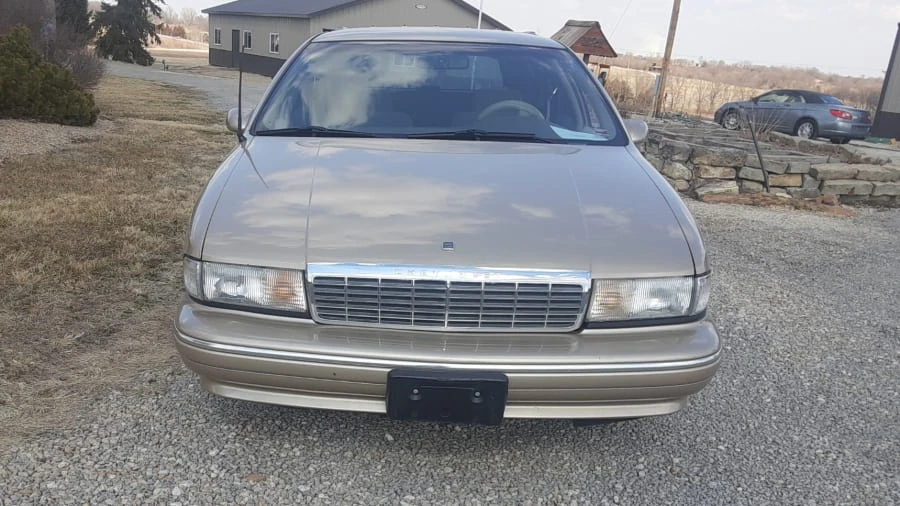 1994 Chevrolet Caprice - Image 15 of 20