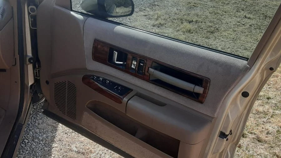 1994 Chevrolet Caprice - Image 11 of 20