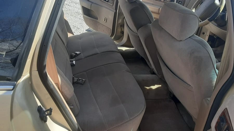 1994 Chevrolet Caprice - Image 12 of 20