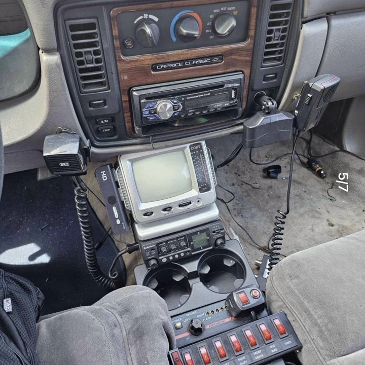 1994 Chevrolet Caprice - Image 8 of 12