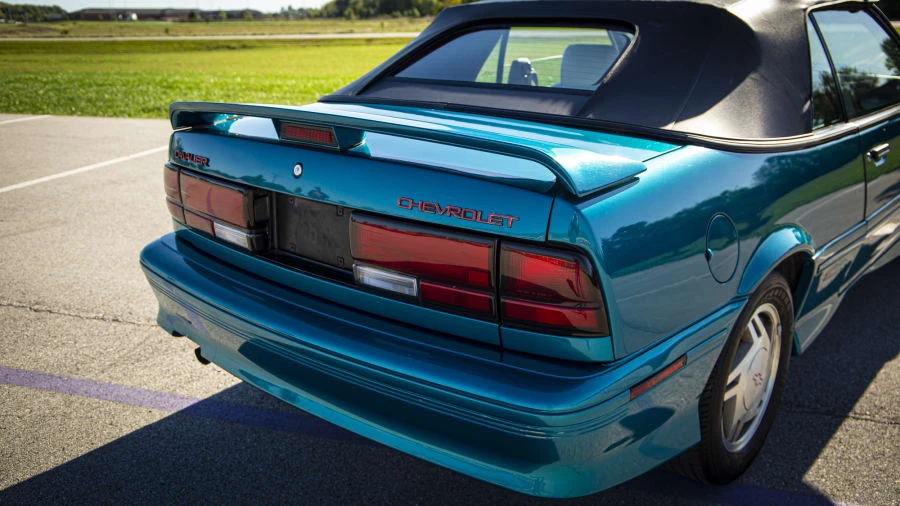 1994 Chevrolet Cavalier - Image 13 of 17