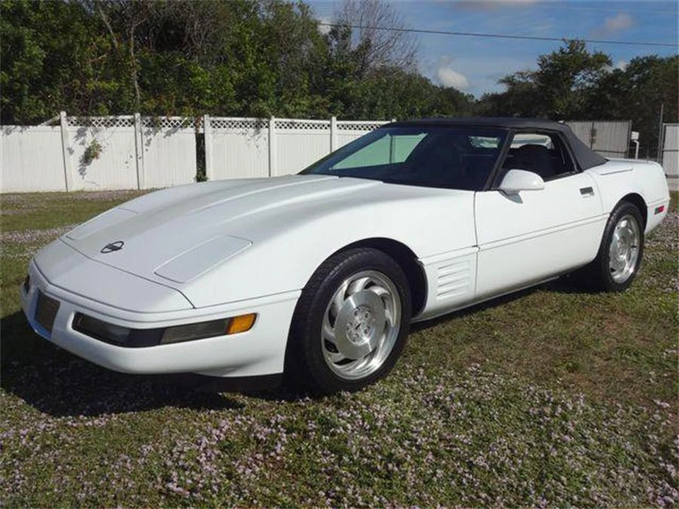1994 Chevrolet - Image 3 of 31