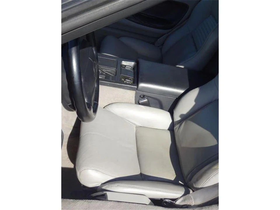 1994 Chevrolet - Image 22 of 31