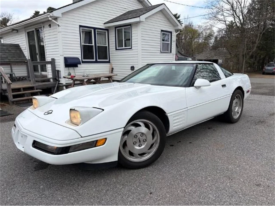 1994 Chevrolet Corvette C4 - Image 6 of 17