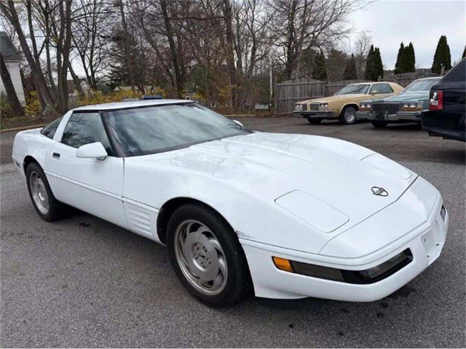 1994 Chevrolet Corvette C4 - Image 9 of 17