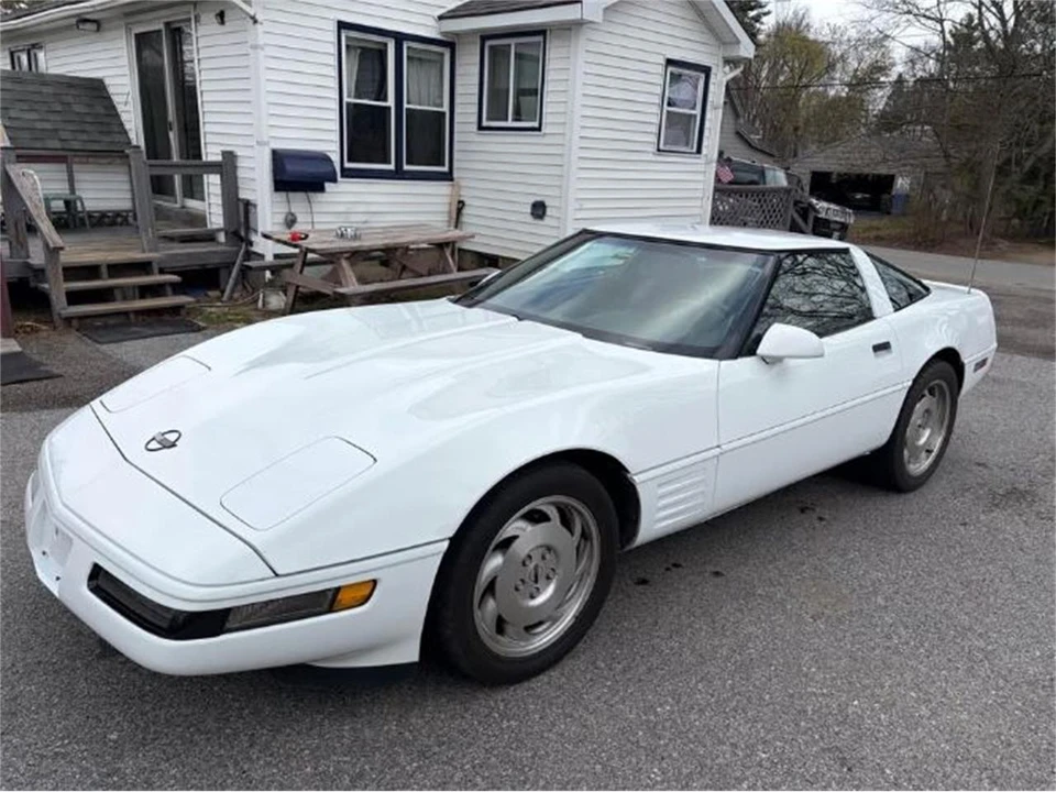 1994 Chevrolet Corvette C4 - Image 8 of 17