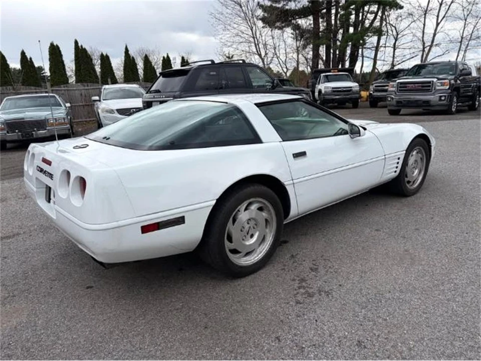 1994 Chevrolet Corvette C4 - Image 13 of 17