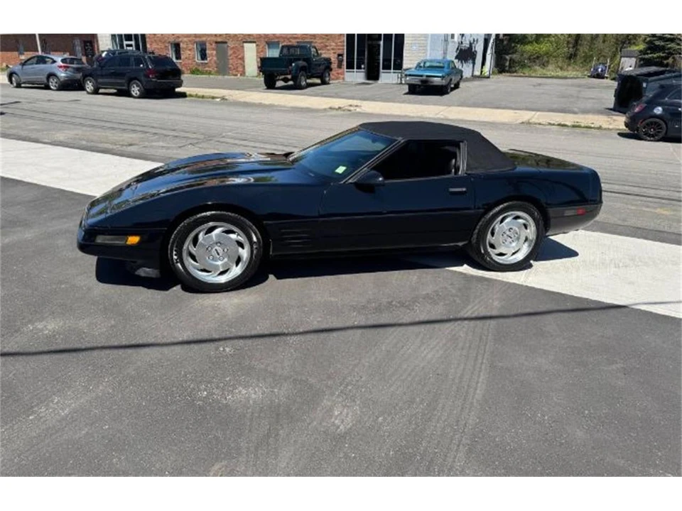 1994 Chevrolet Corvette C4 - Image 2 of 15