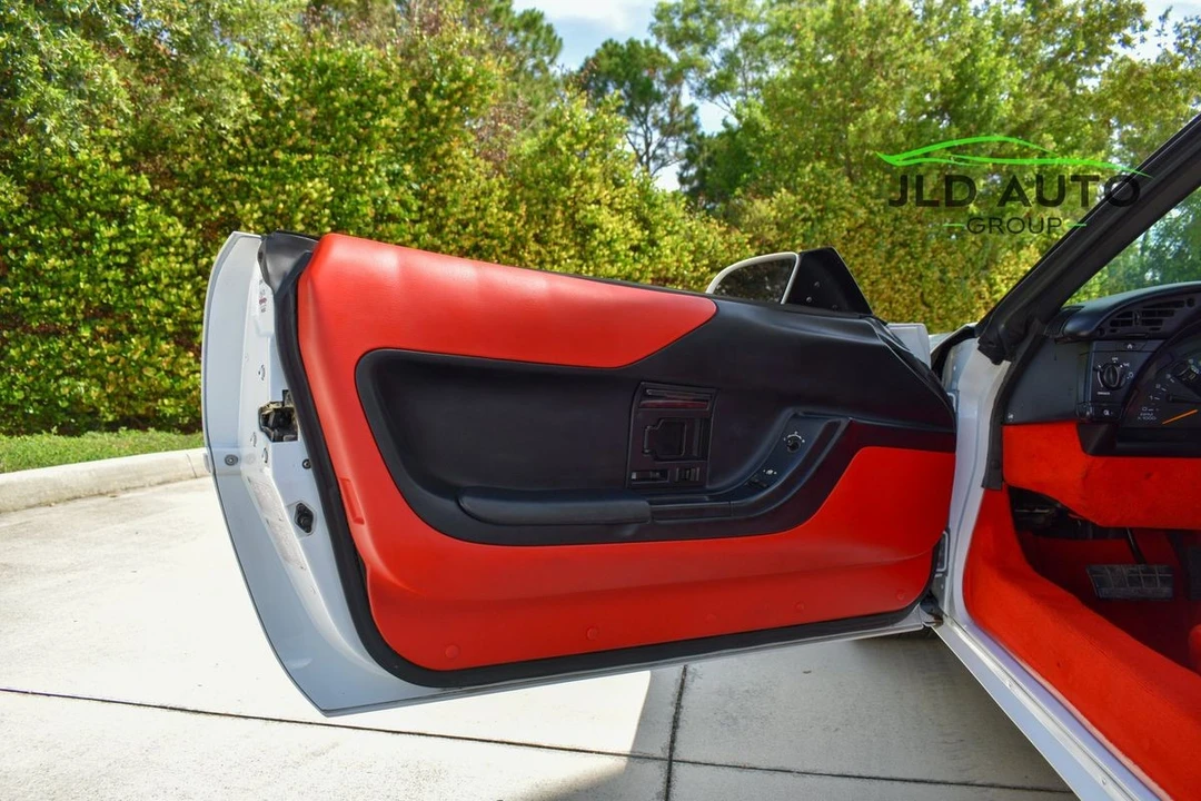 1994 Chevrolet Corvette C4 - Image 27 of 31