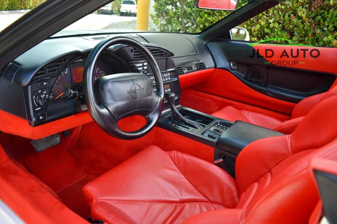 1994 Chevrolet Corvette C4 - Image 13 of 31