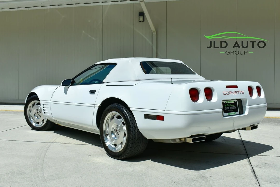1994 Chevrolet Corvette C4 - Image 8 of 31
