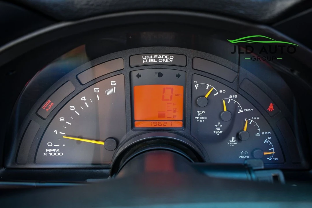 1994 Chevrolet Corvette C4 - Image 18 of 31