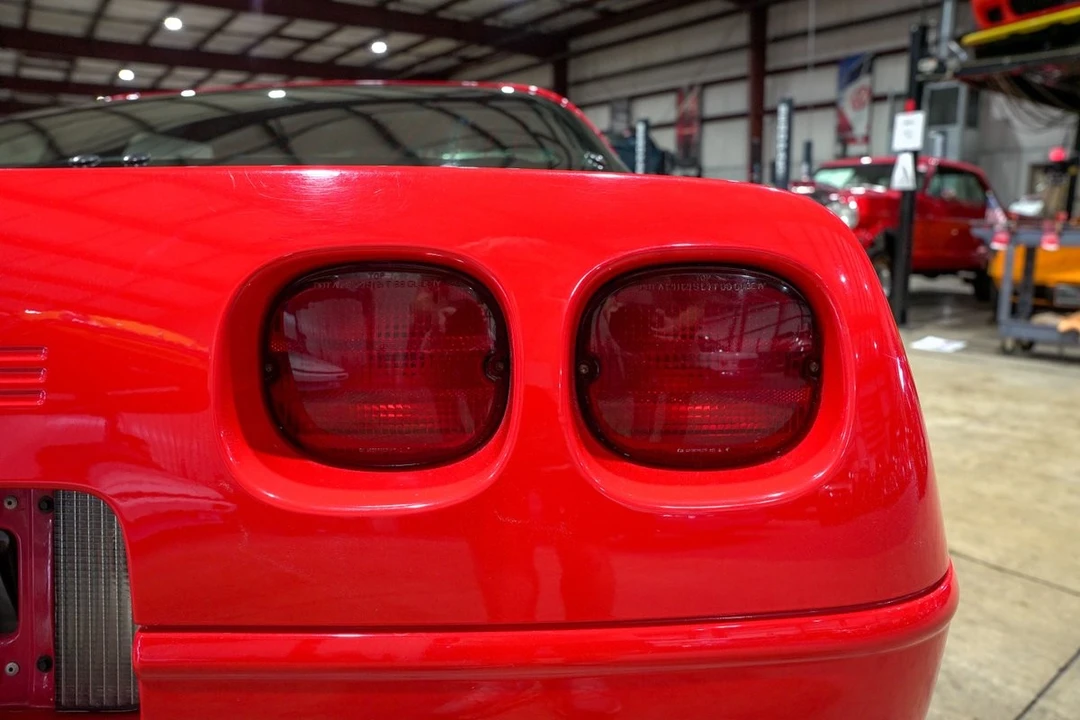 1994 Chevrolet Corvette C4 - Image 25 of 31
