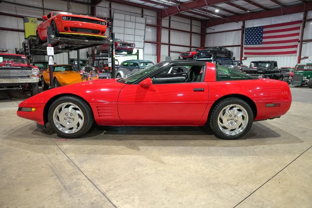 1994 Chevrolet Corvette C4 - Image 2 of 31