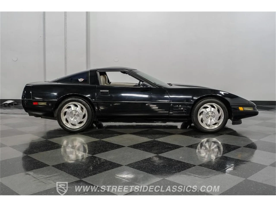 1994 Chevrolet Corvette C4 - Image 18 of 31
