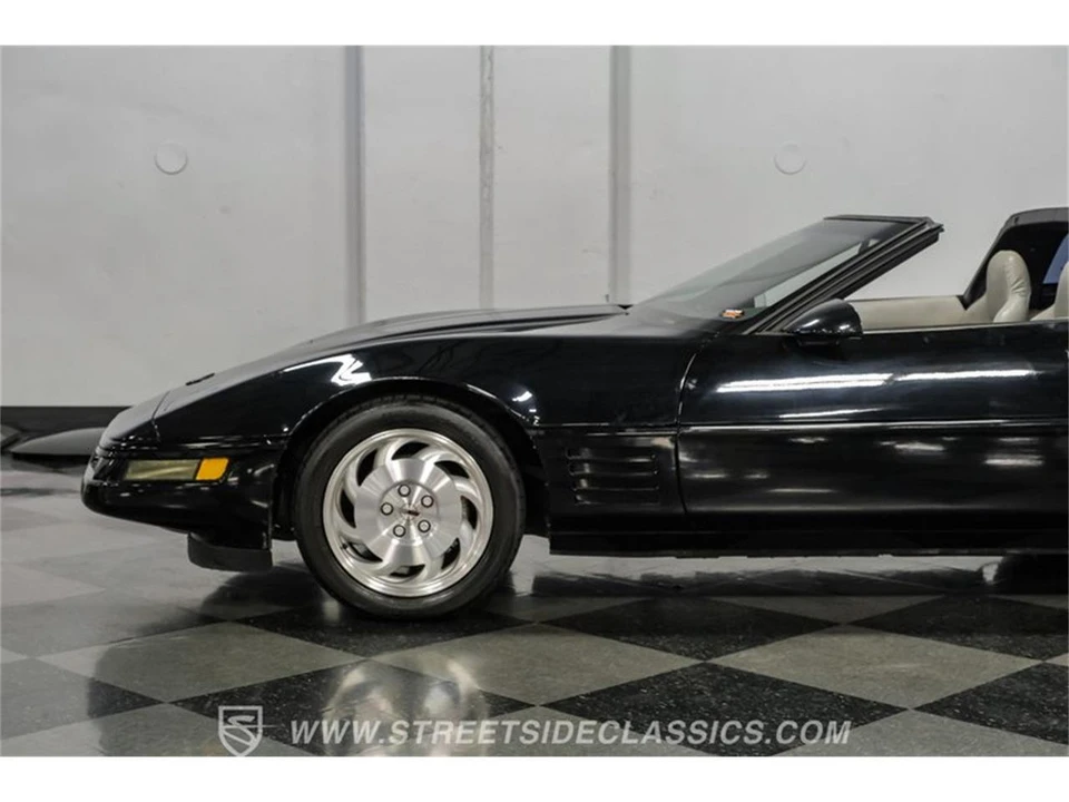 1994 Chevrolet Corvette C4 - Image 28 of 31