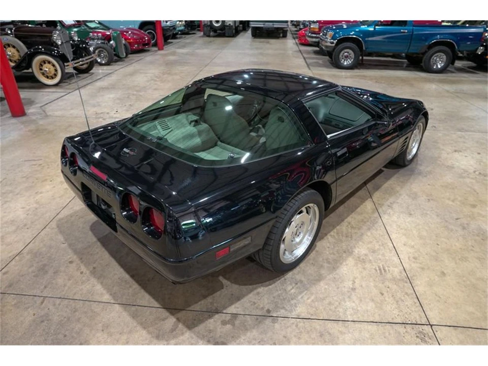 1994 Chevrolet Corvette C4 - Image 17 of 31