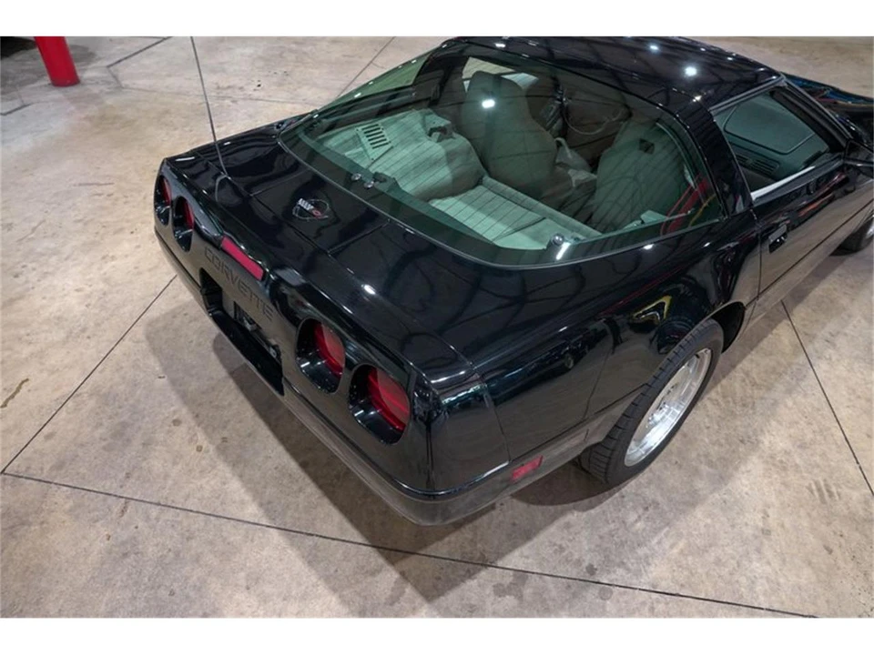 1994 Chevrolet Corvette C4 - Image 20 of 31