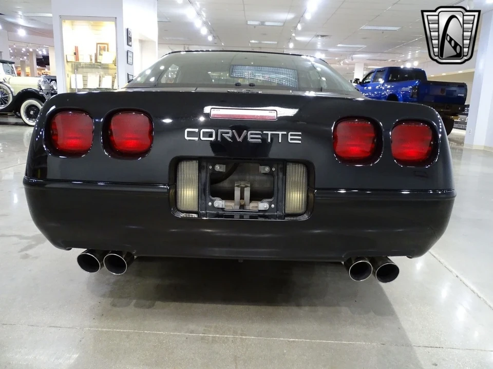 1994 Chevrolet Corvette C4 - Image 8 of 21
