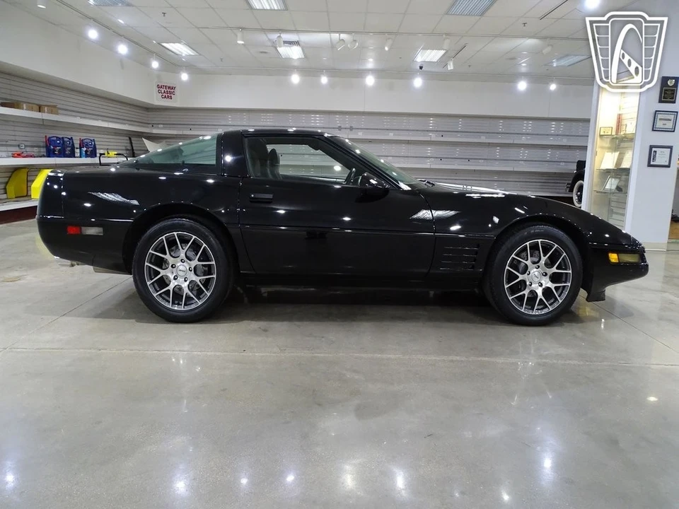 1994 Chevrolet Corvette C4 - Image 19 of 21