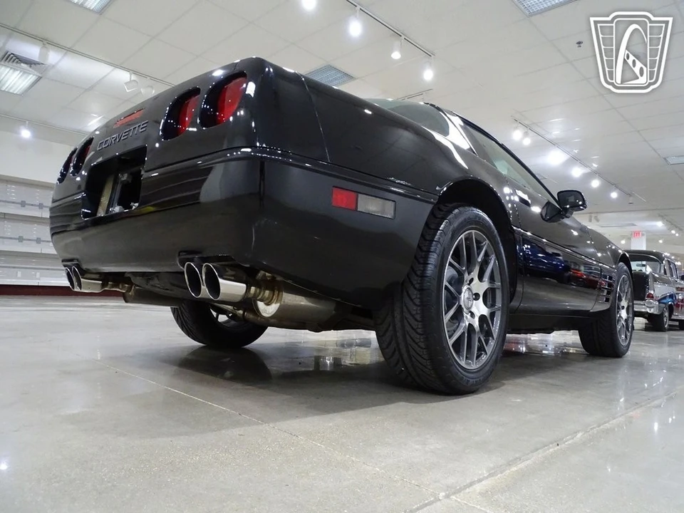 1994 Chevrolet Corvette C4 - Image 17 of 21