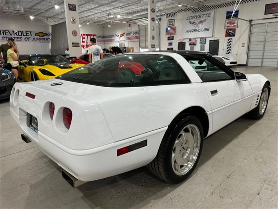 1994 Chevrolet Corvette C4 - Image 18 of 30